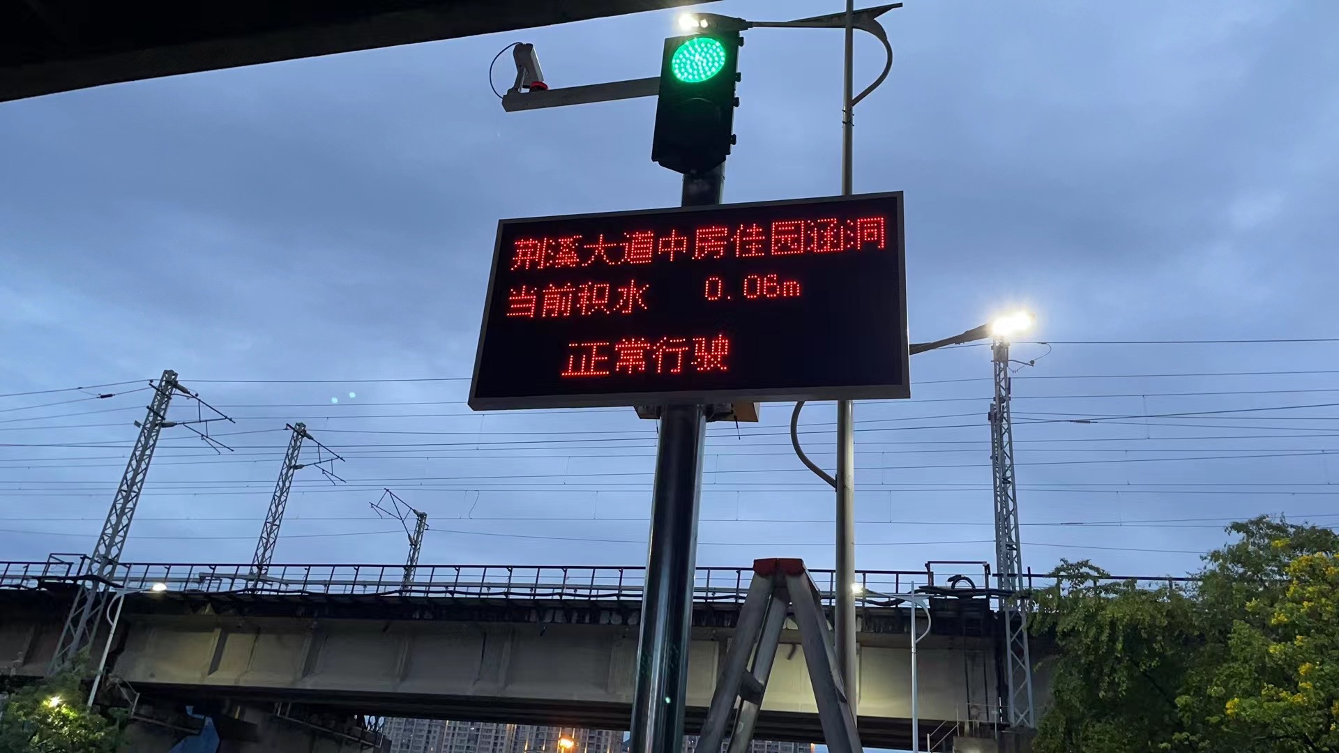 文章附图